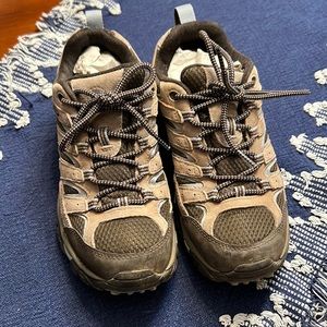 Merrell Moab Womens size 8 waterproof